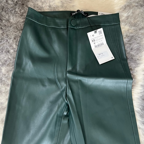 Zara Faux Leather Legging Green. - Picture 7 of 7